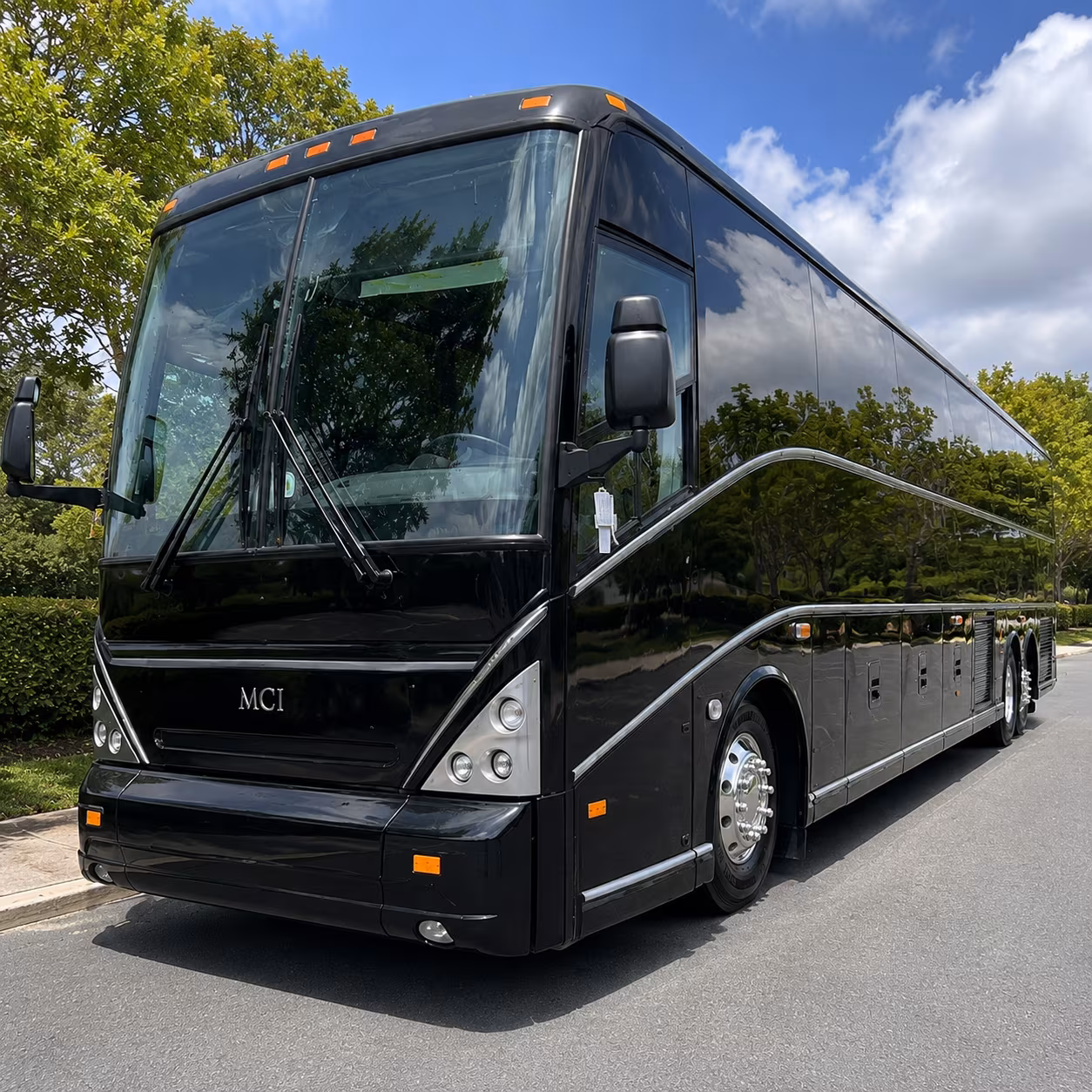 charterbusservicescapecoral com puts concert and performing arts crowds on the right bus