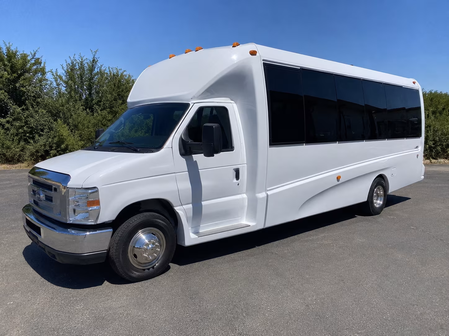 party buses for cape coral prom night from your front door to the venue and back